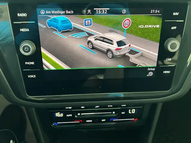 Volkswagen Tiguan view 19