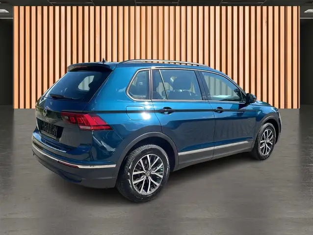 Volkswagen Tiguan view 9