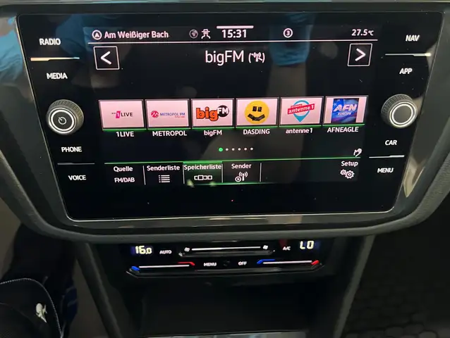 Volkswagen Tiguan view 18