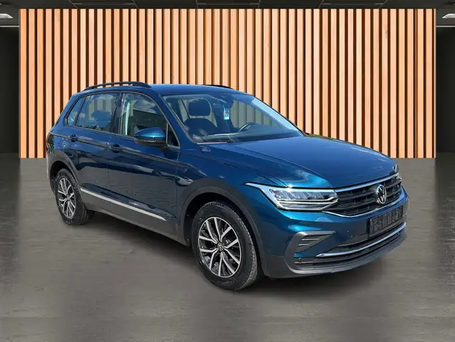 Volkswagen Tiguan view 7
