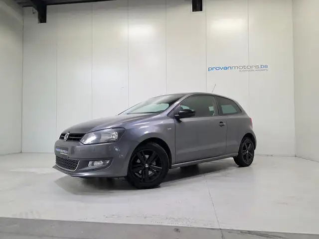 Volkswagen Polo view 4