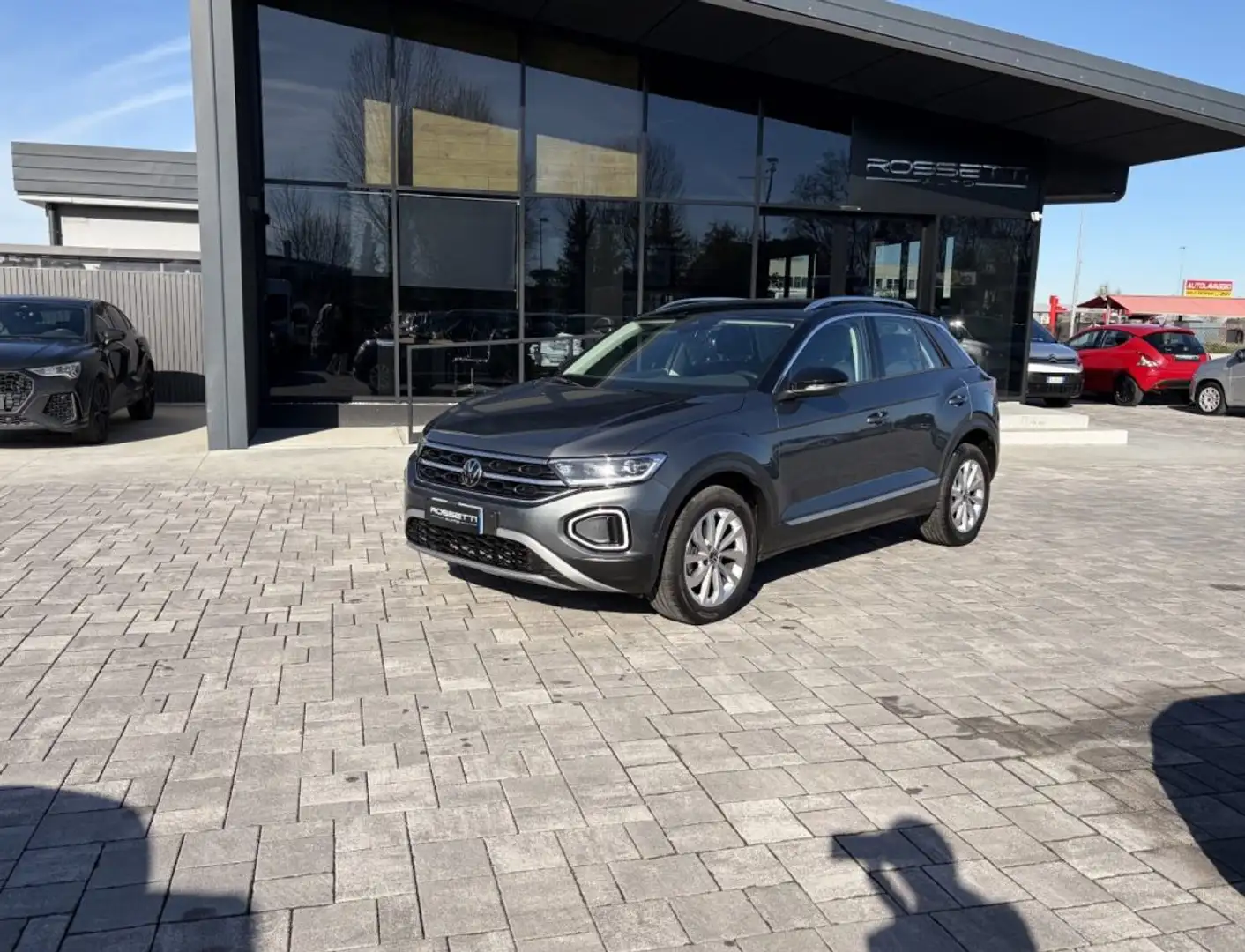 Volkswagen T-Roc 1.0 TSI STYLE ANCHE PER NEOPATENTATI Grigio - 1