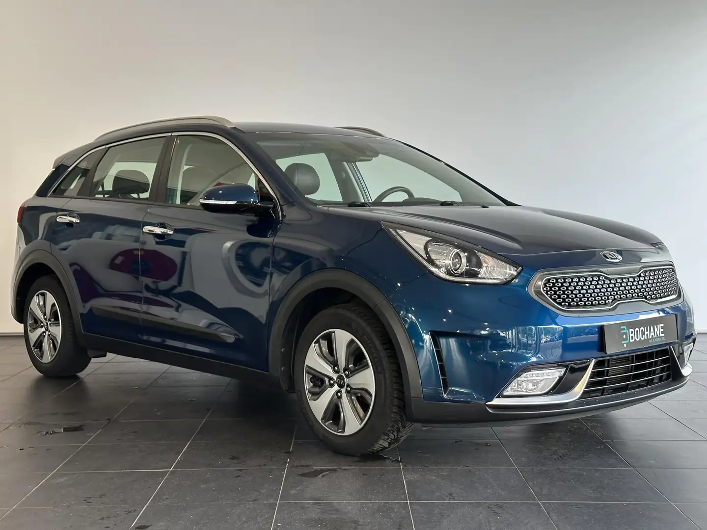 Kia Niro 1.6 GDi Hybrid DynamicLine AUTOMAAT | NAVIGATIE | Blauw - 2
