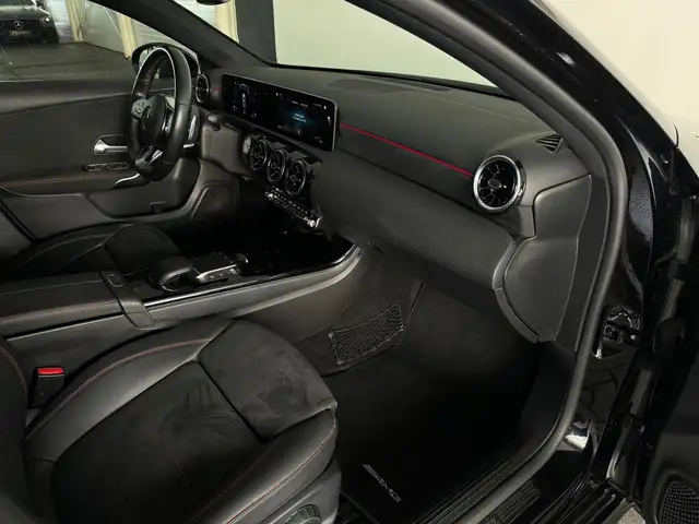 Mercedes-Benz A-Class view 27