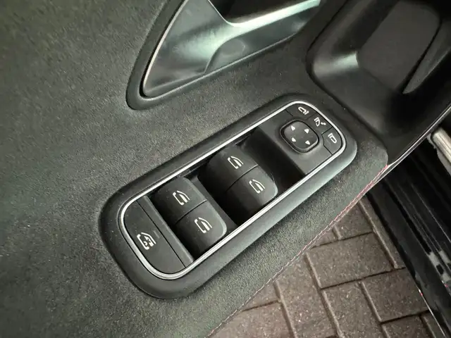 Mercedes-Benz A-Class view 26