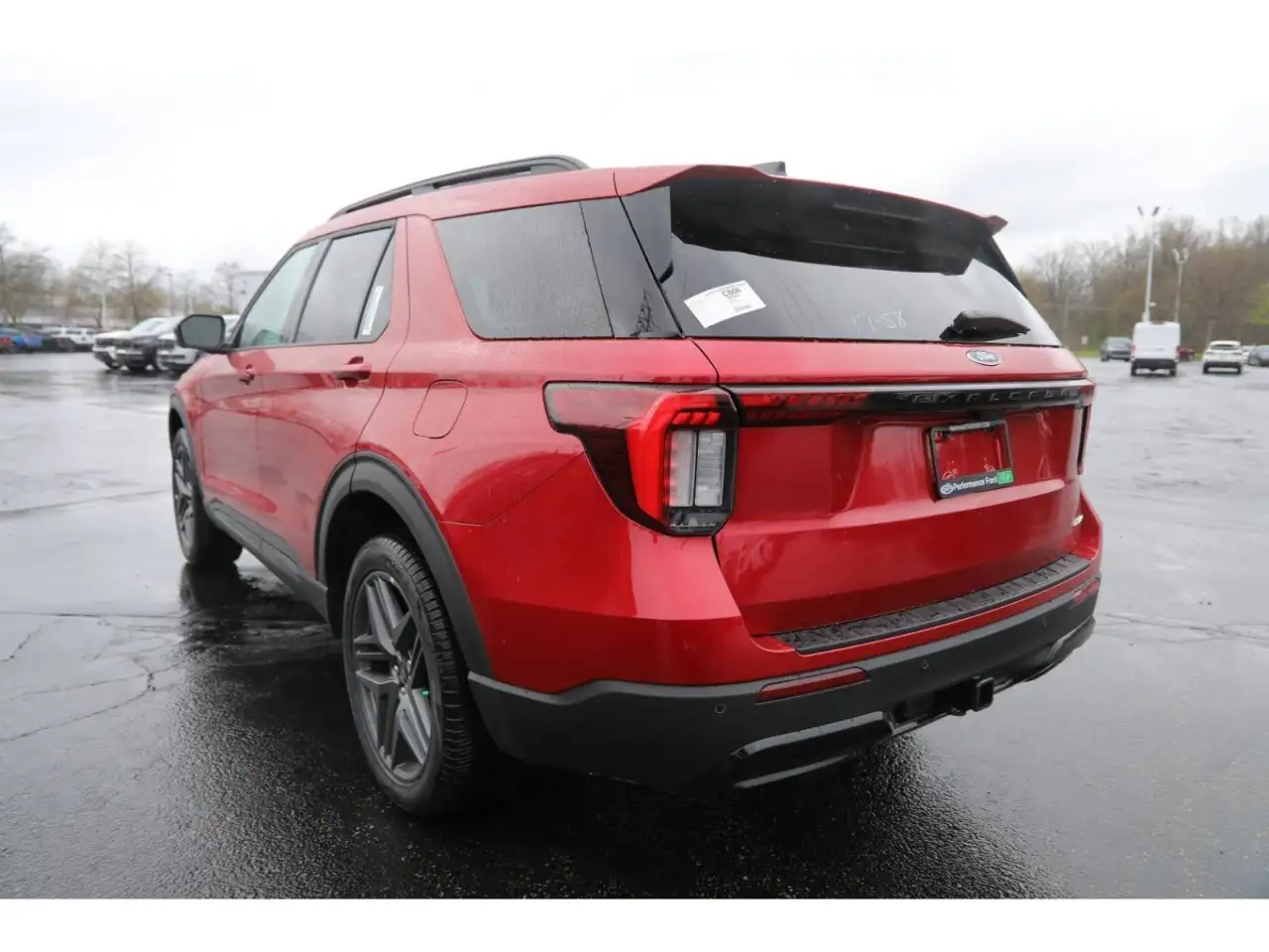 Ford Explorer снимка Ford Explorer