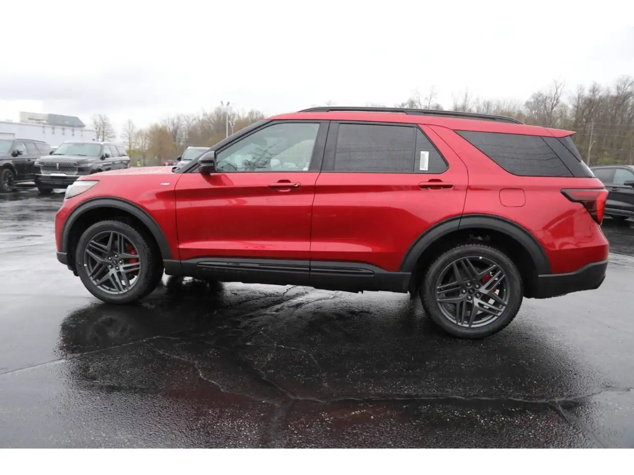 Ford Explorer снимка Ford Explorer