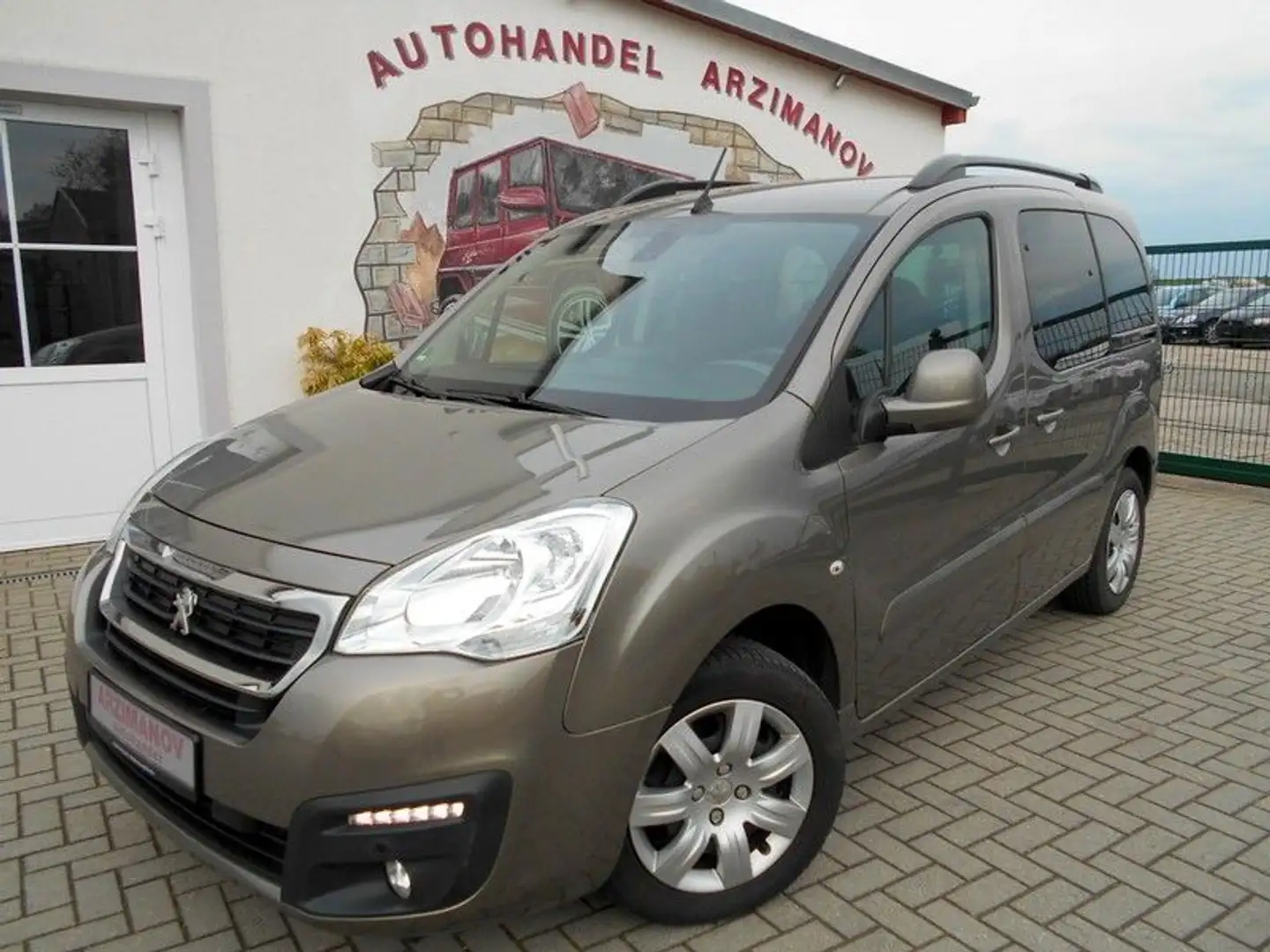 Peugeot Partner 1.6 BlueHDi Tepee Allure NAVI/KLIMA/PDC Braun - 1