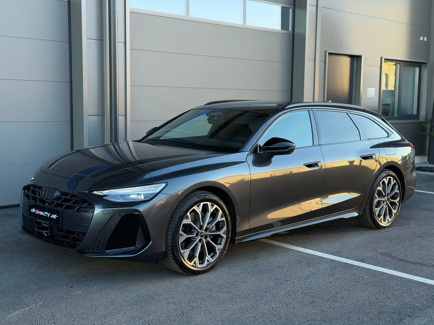 Audi A6 S-LINE INT+EXT A6 eHybrid quattro 220kW AHK MATRIX 20" BEIFAHRERDISPLAY Grau - 2