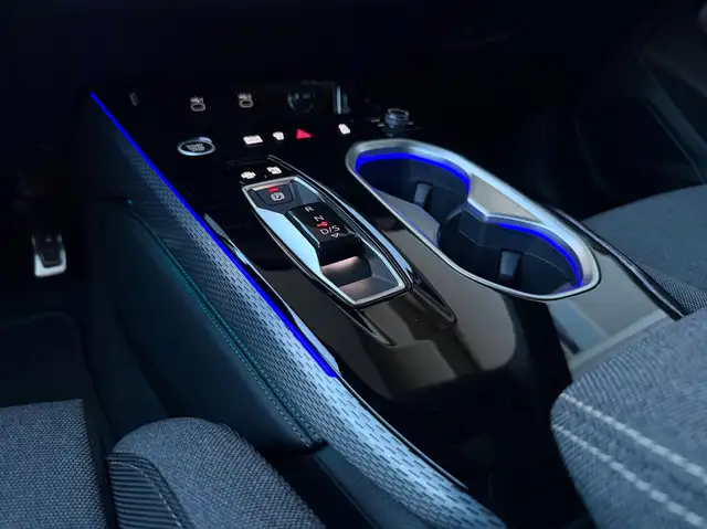 Audi A6 S-LINE INT+EXT A6 eHybrid quattro 220kW AHK MATRIX 20" BEIFAHRERDISPLAY Ansicht 18
