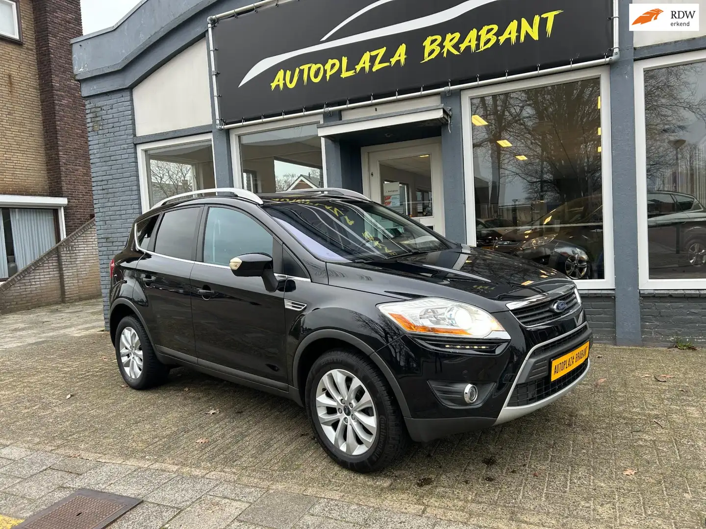 Ford Kuga 2.5 20V Titanium / AUTOMAAT / PANODAK / LEDER Schwarz - 1
