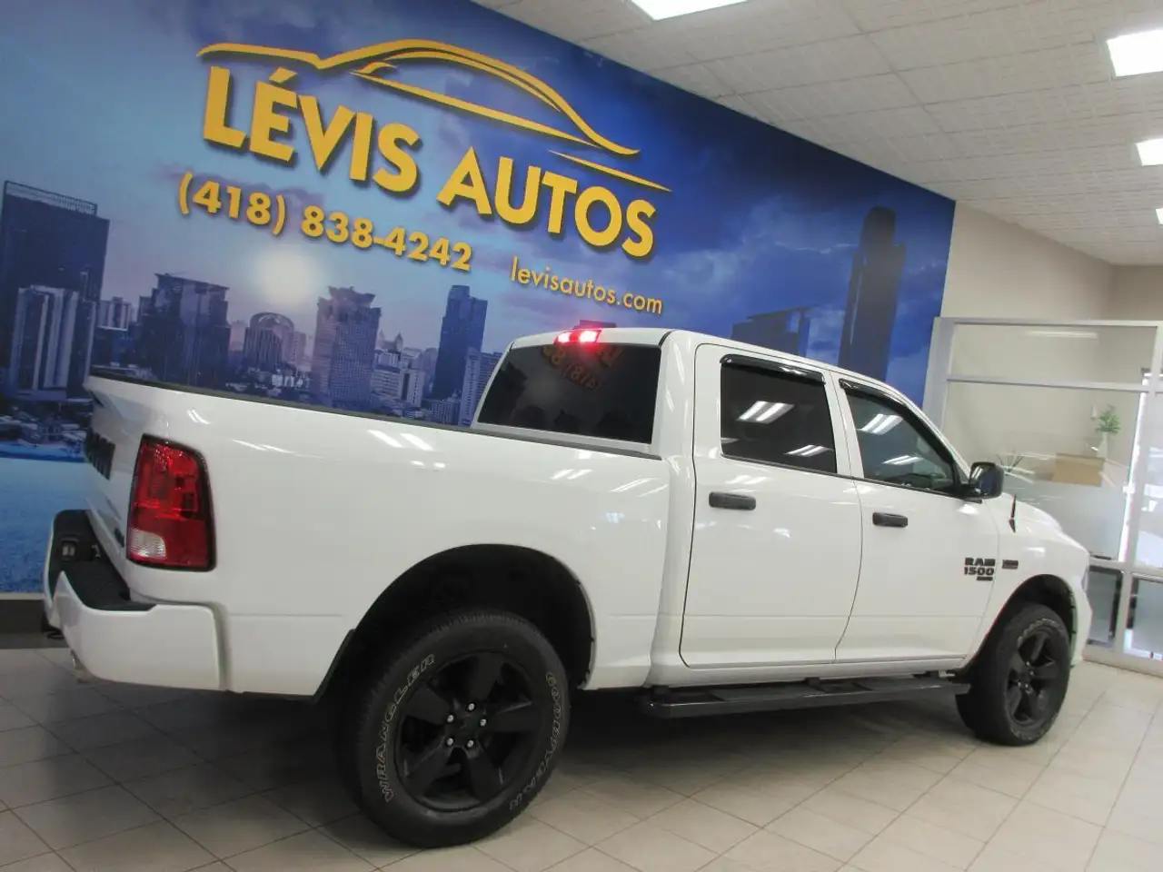 RAM 1500 снимка RAM 1500