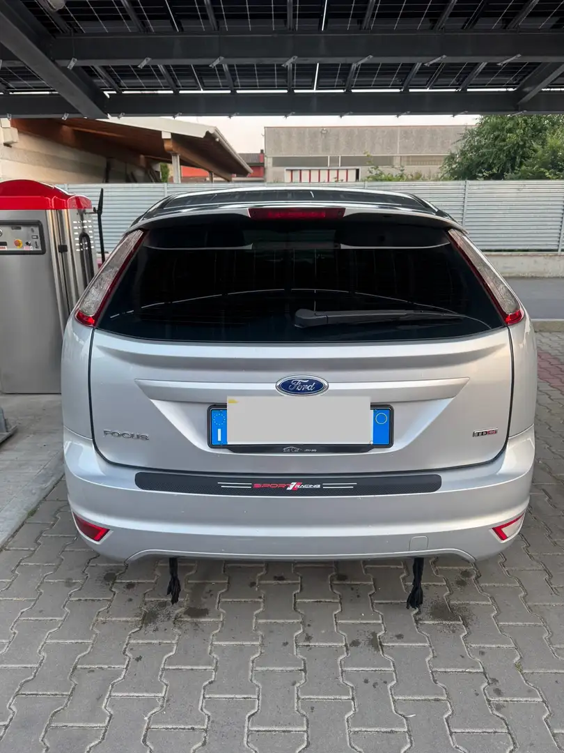 Ford Focus 1.6 TDCi DPF Titanium - 2