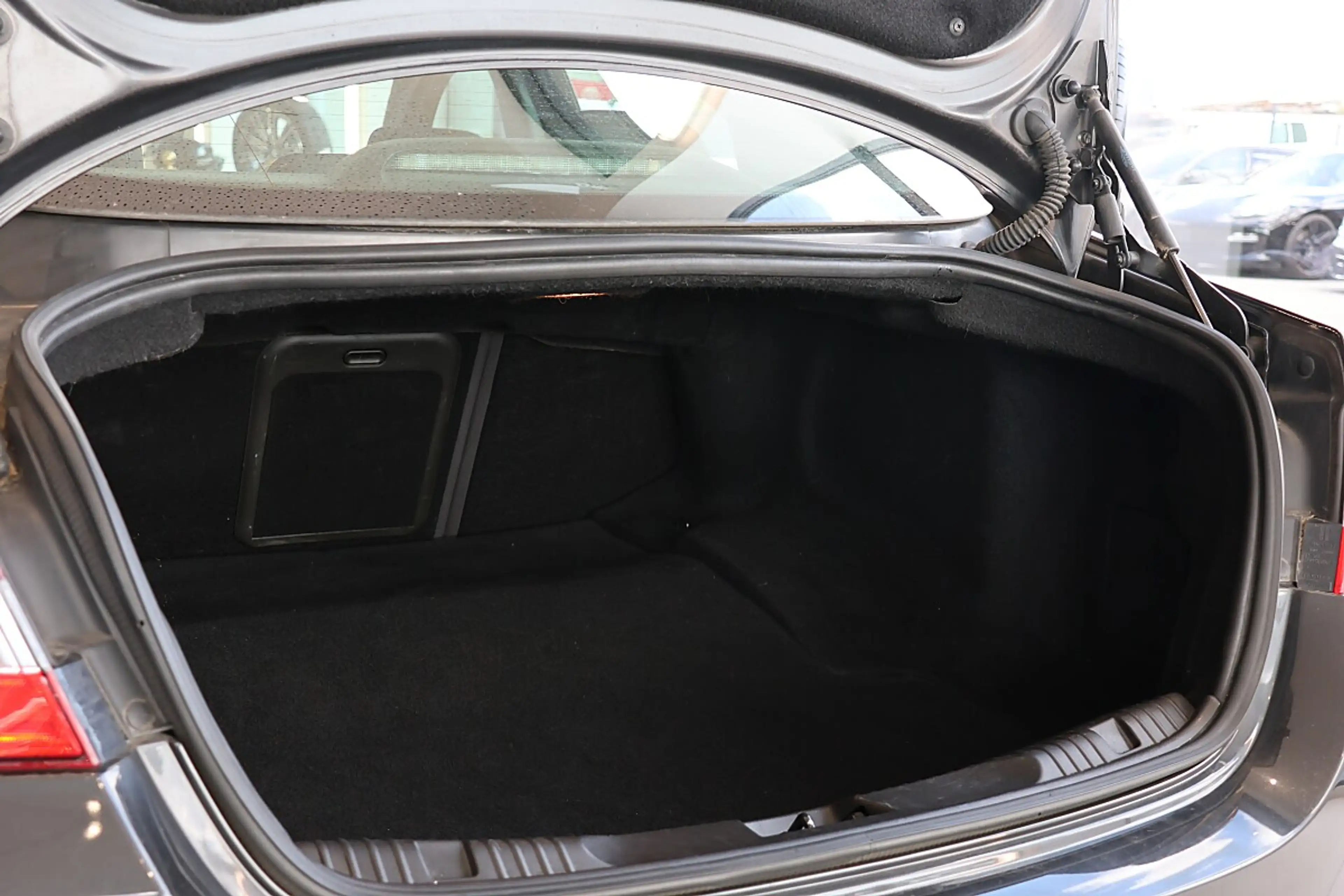 Jaguar XF 2,2 Diesel — photo 15