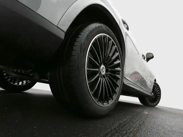 Mercedes-Benz GLC view 6