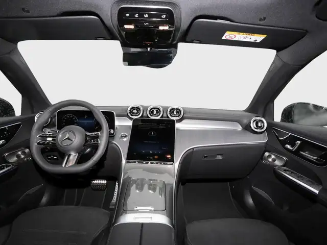 Mercedes-Benz GLC view 7