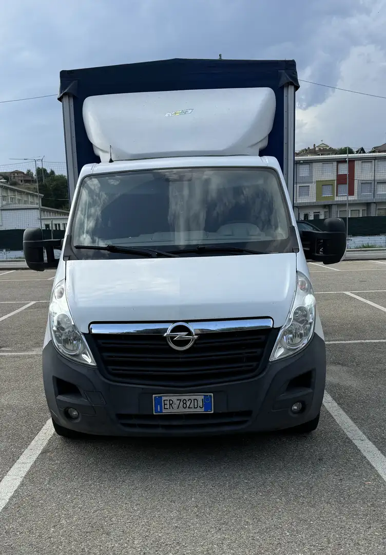 Opel Movano Білий - 1