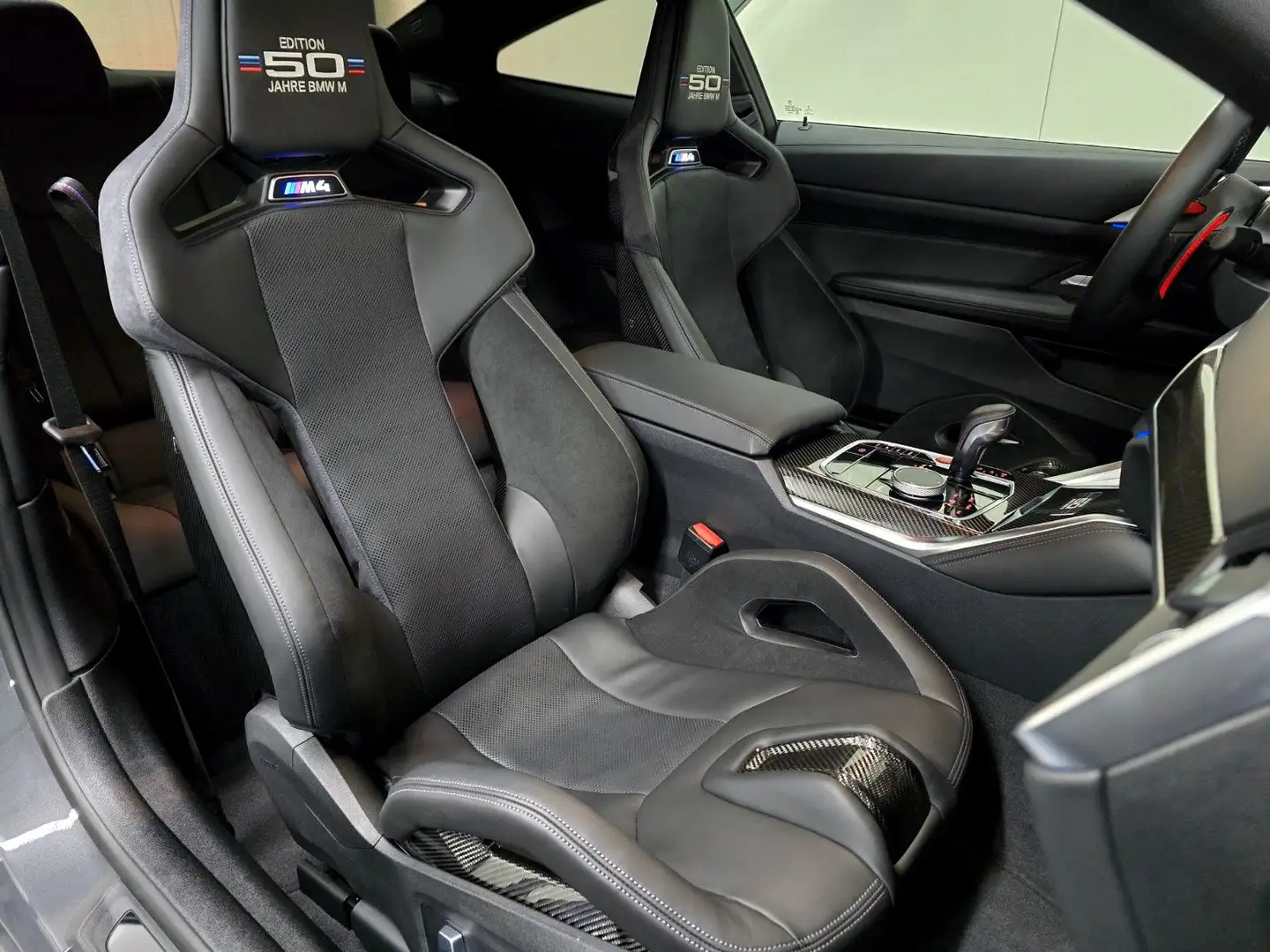 BMW M4 Competition *EDITION 50* Carbon Schalensitze Gris - 2