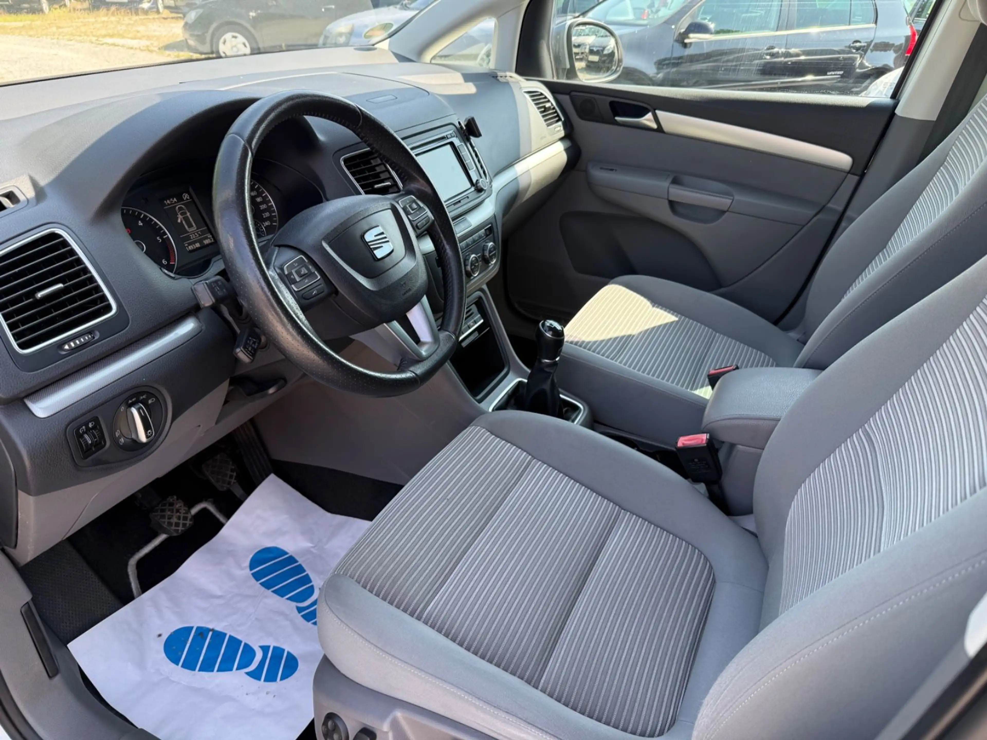SEAT Alhambra Style Viva /KLIMAAUT/SITZHZG/TÜV NEU — photo 12