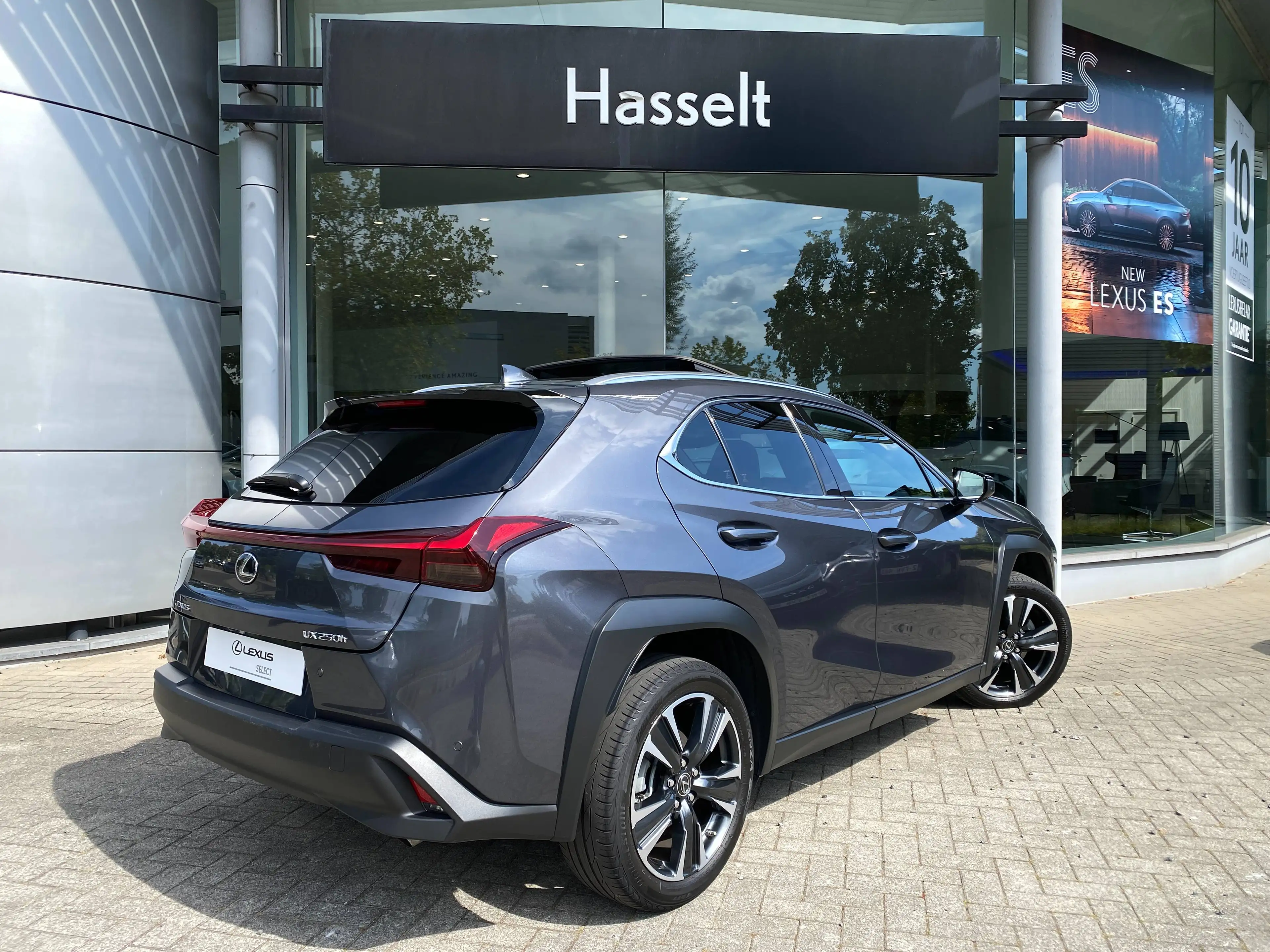 Lexus UX 250h UX 250h 2.0i FWD Executive Line — photo 2