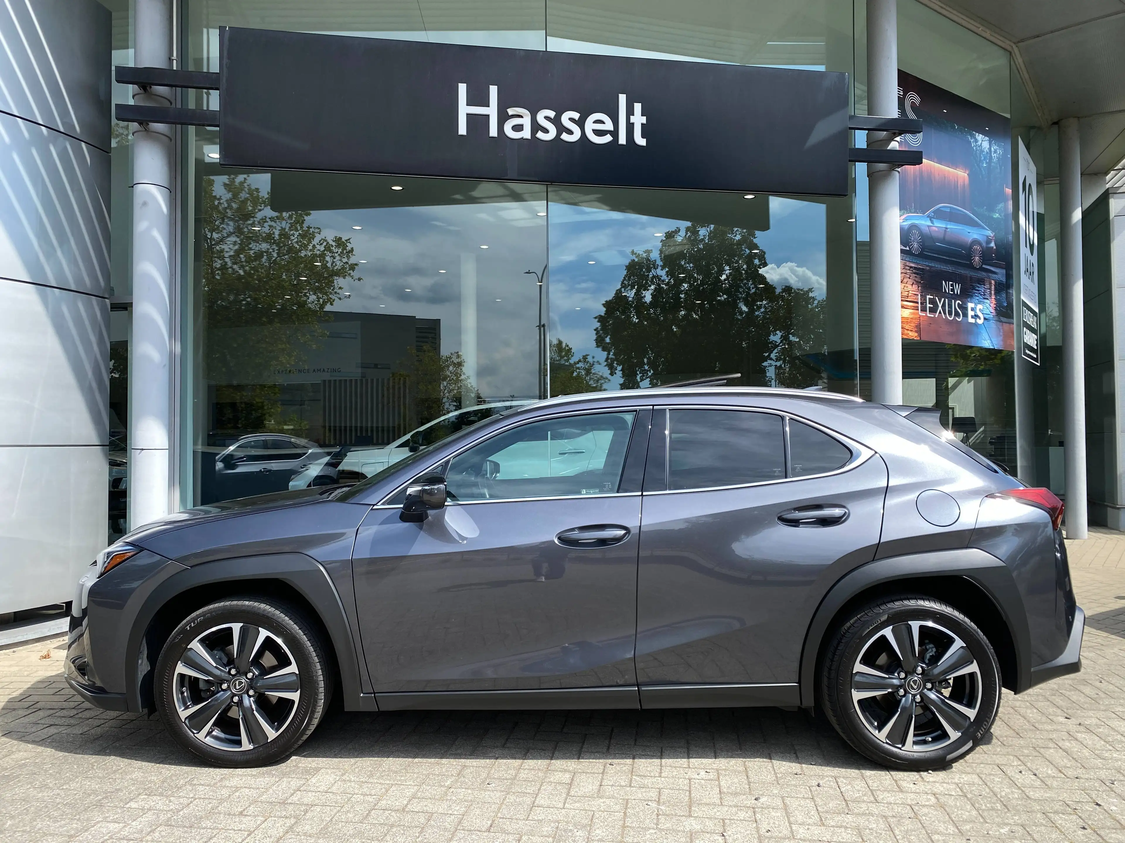 Lexus UX 250h UX 250h 2.0i FWD Executive Line — photo 4