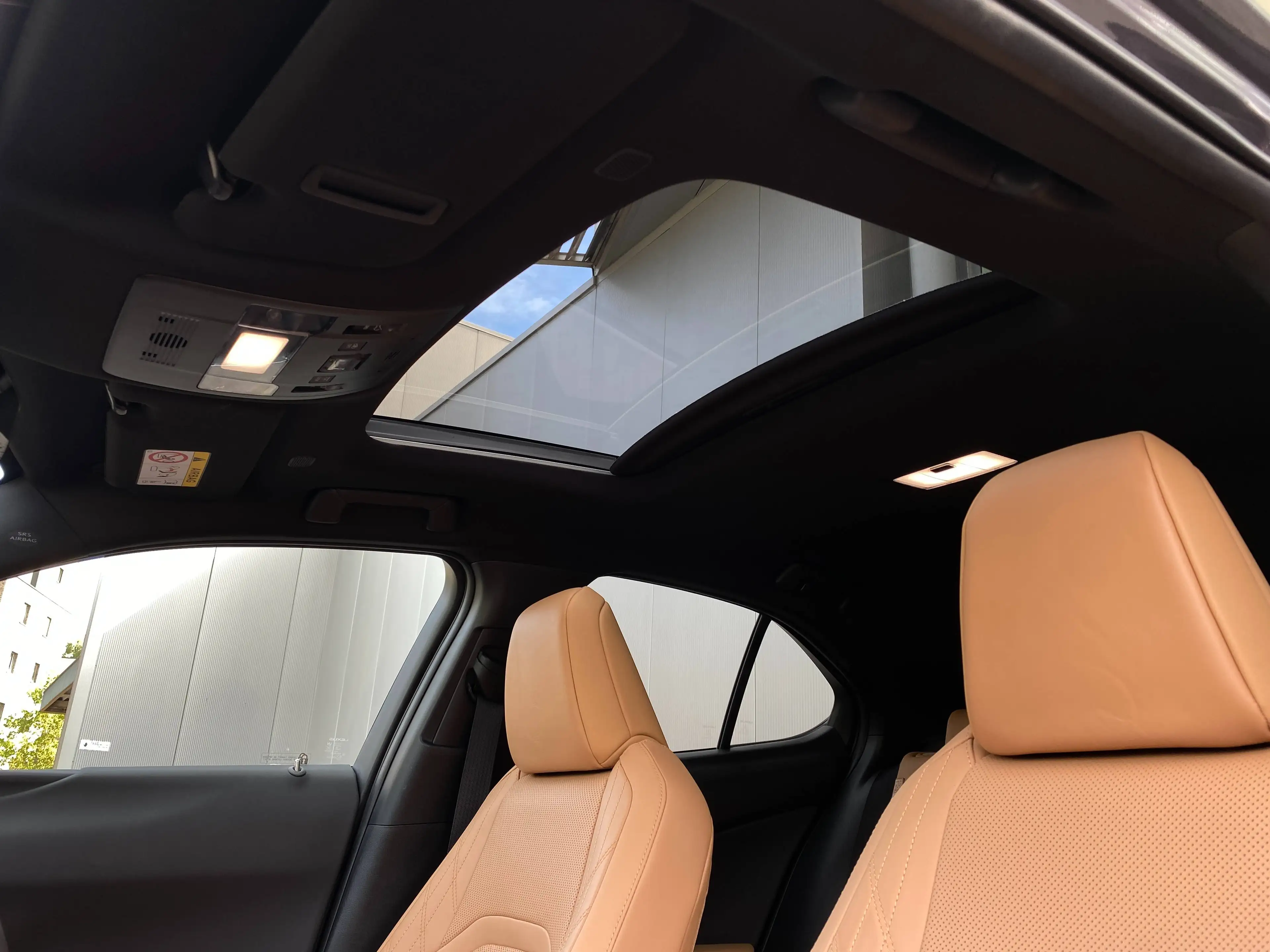 Lexus UX 250h UX 250h 2.0i FWD Executive Line — photo 11