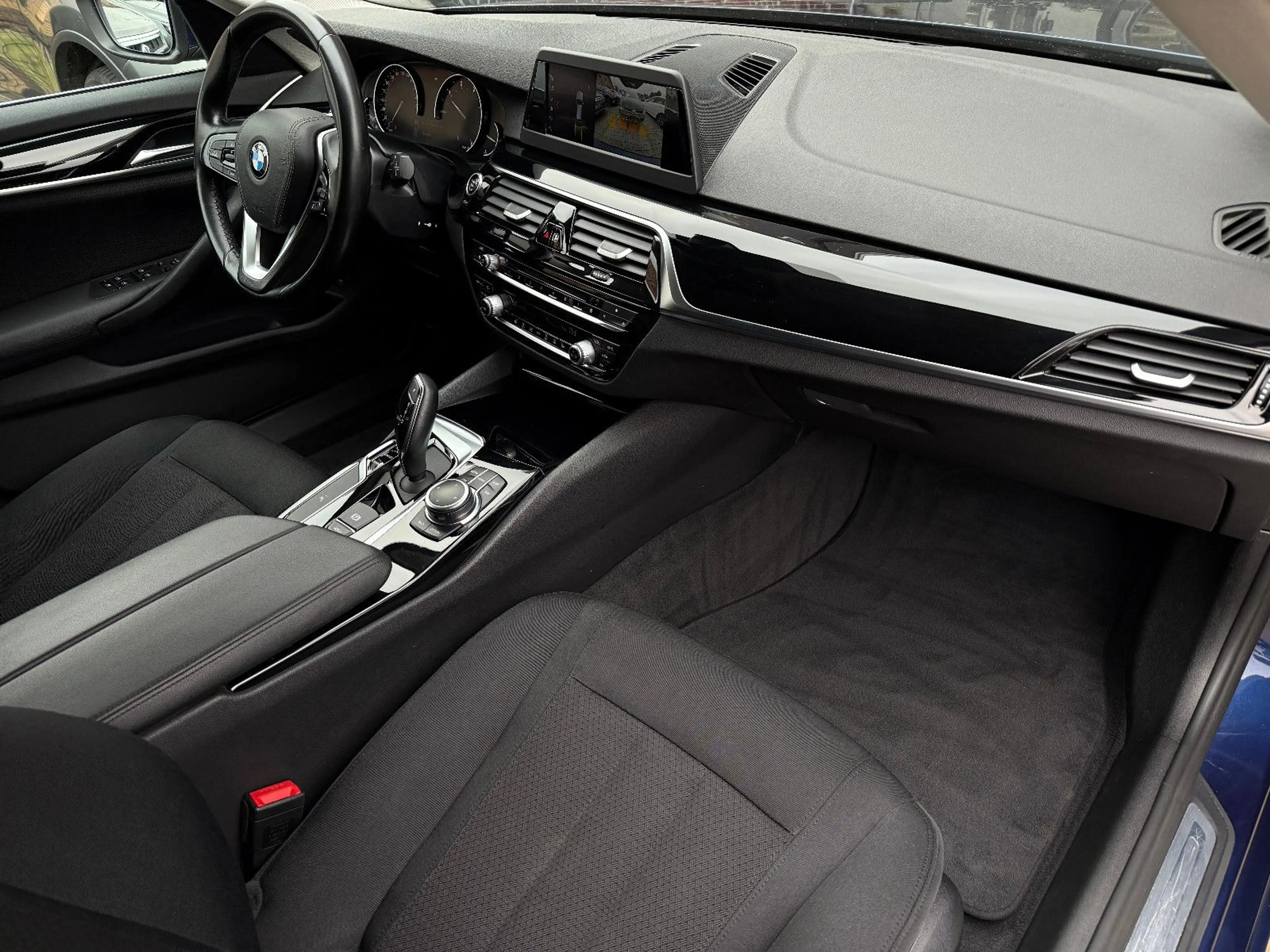 BMW 520 d Touring, Scheckheft BMW, Automatik, LED — photo 15