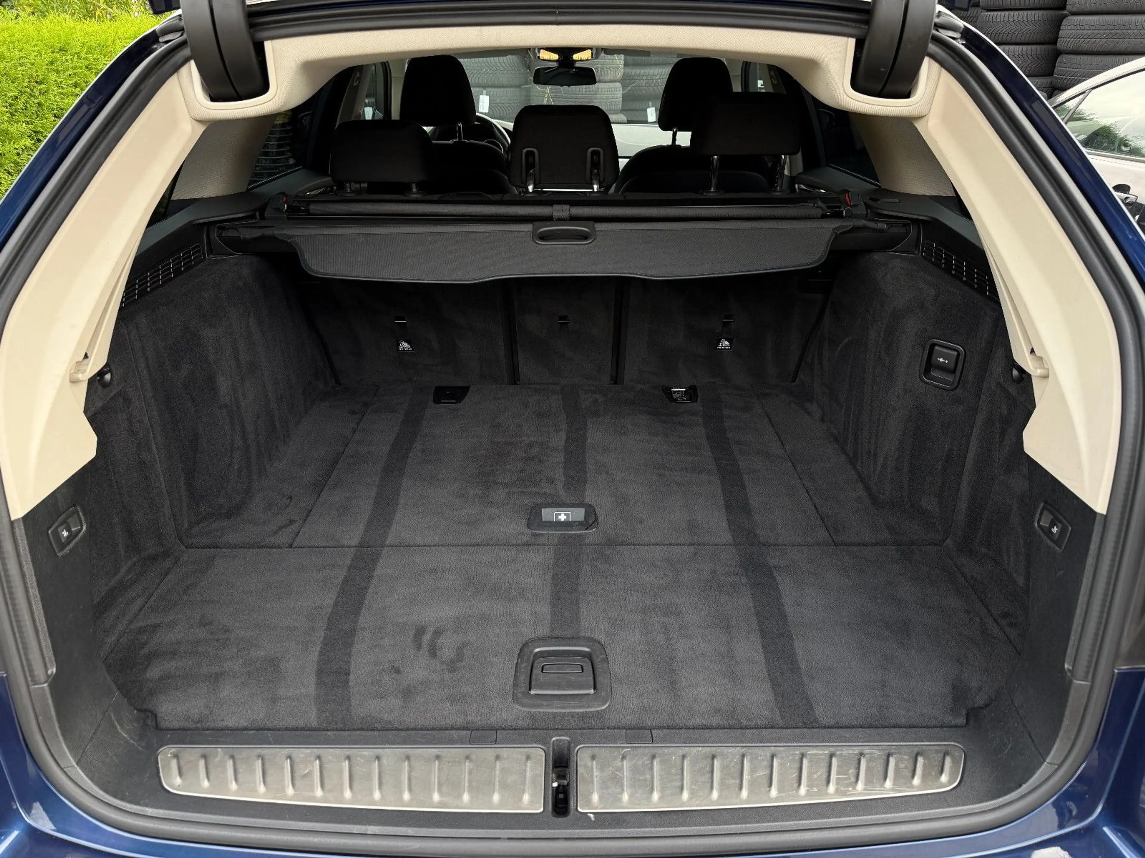 BMW 520 d Touring, Scheckheft BMW, Automatik, LED — photo 11