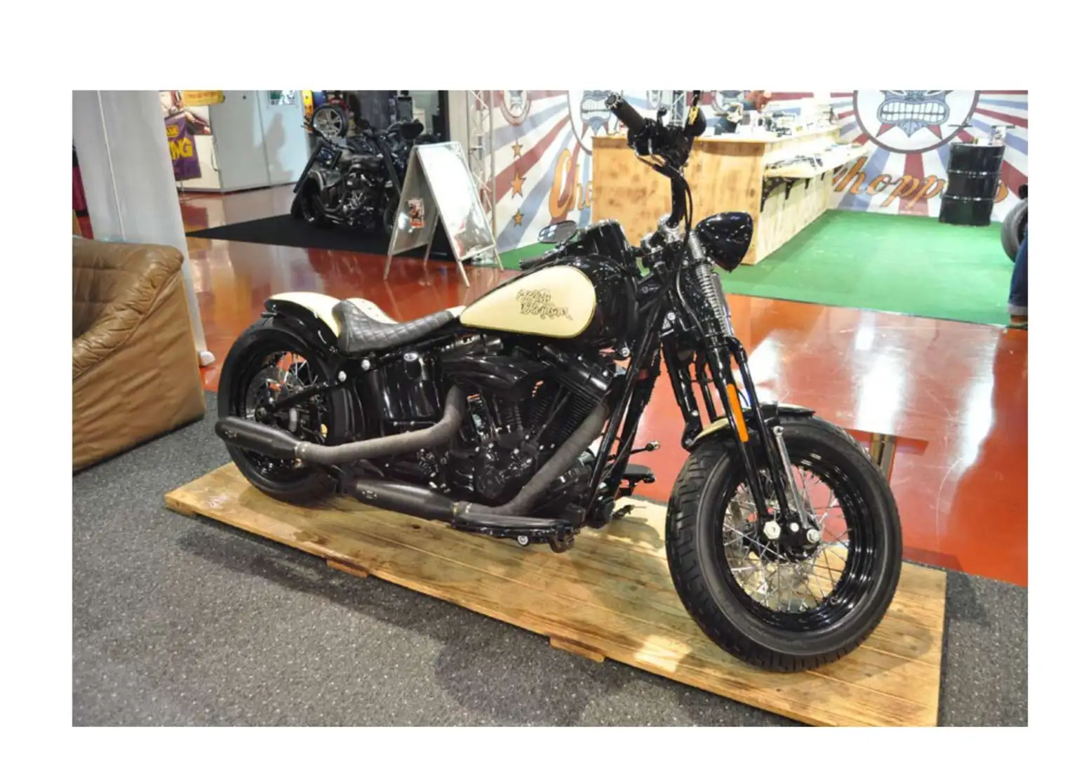 Harley-Davidson Softail Coross Bones Schwarz - 1