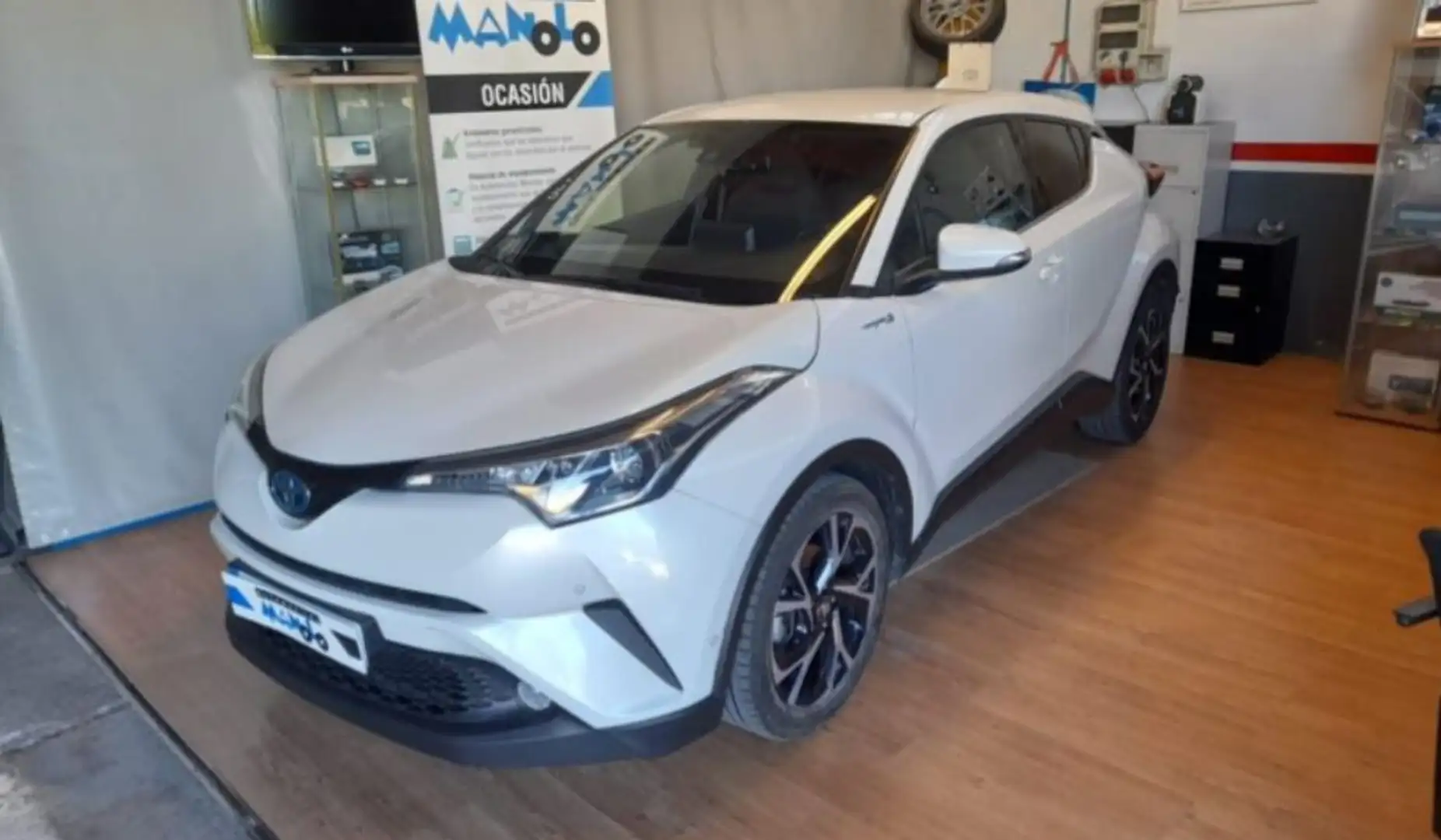 Toyota C-HR 125H Advance Blanco - 1