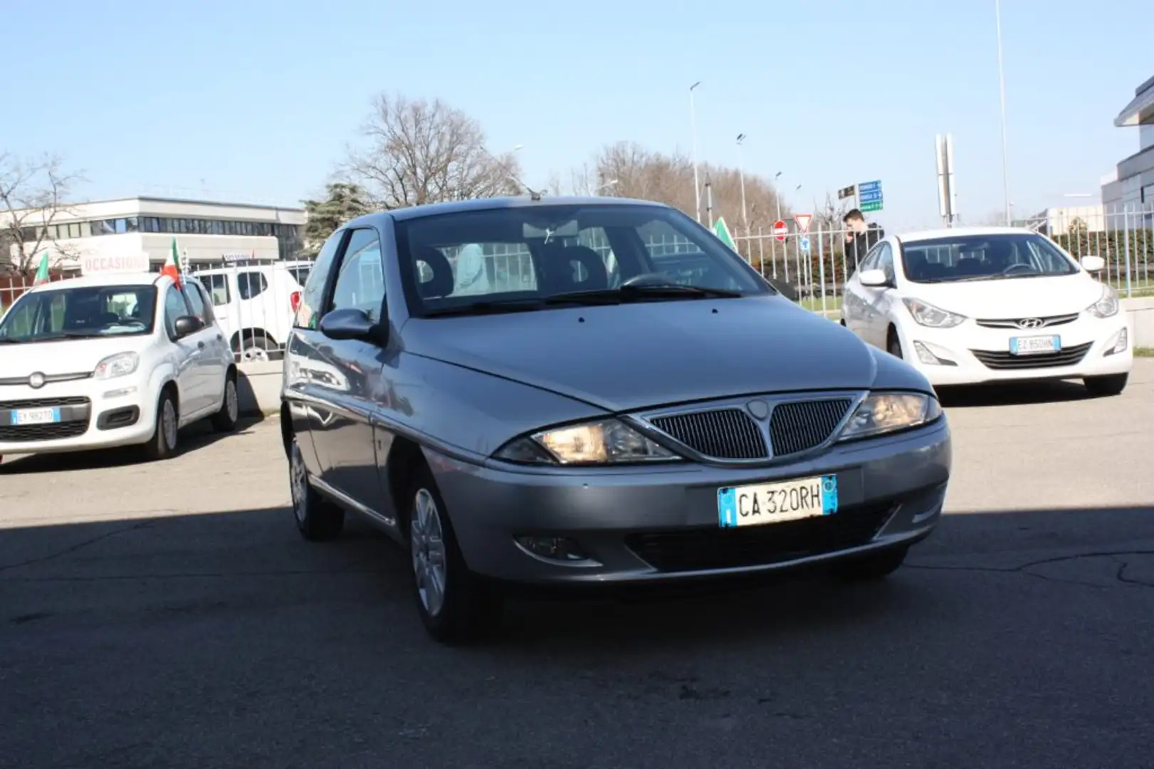 Lancia Y 1.2i cat Unica OK NEOPATENTATI GPL Zilver - 1