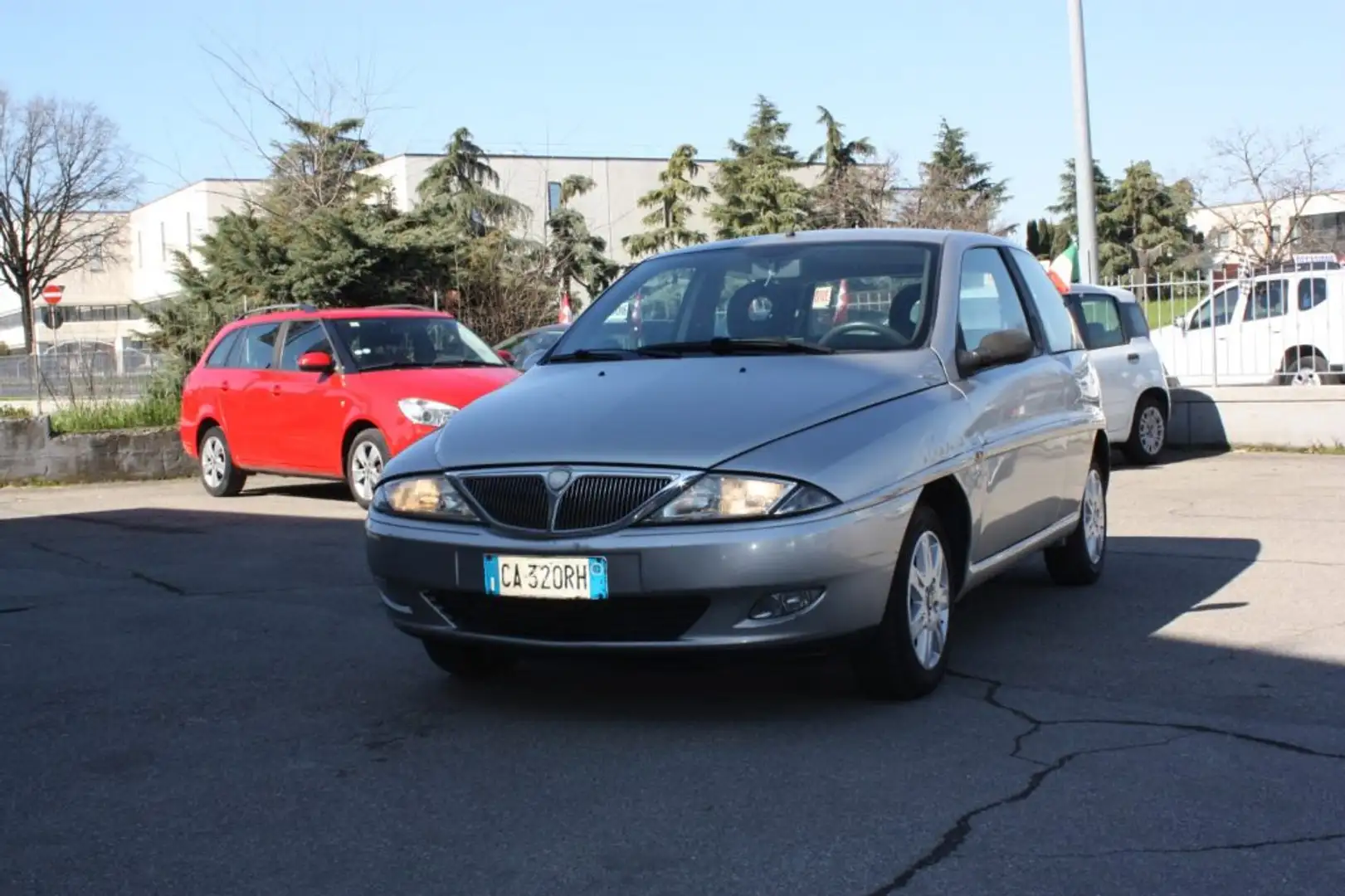 Lancia Y 1.2i cat Unica OK NEOPATENTATI GPL Zilver - 2