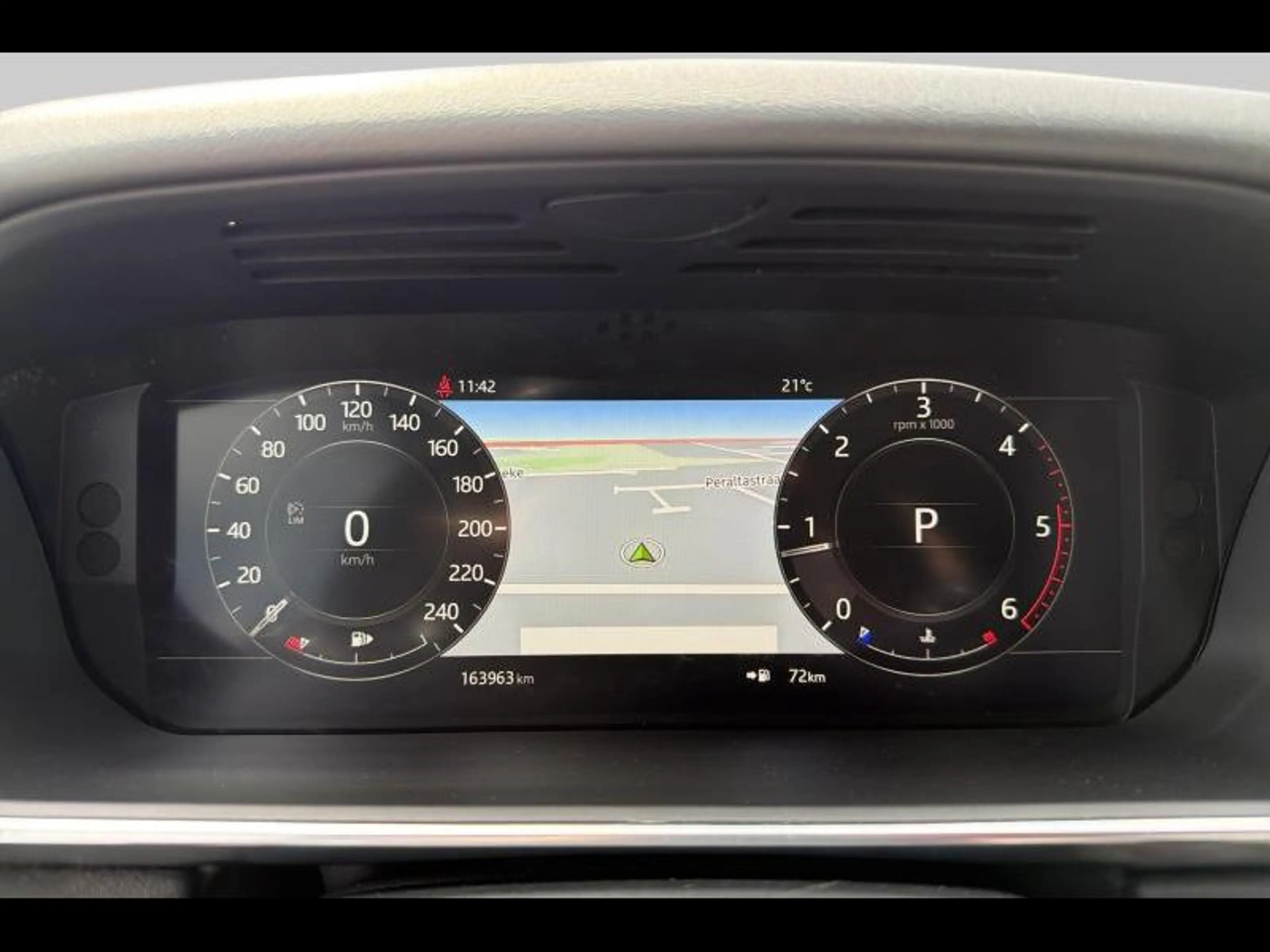 Land Rover Range Rover Sport 2.0 SD4 EURO6b - facelift - nieuwe motor - Black P — photo 16