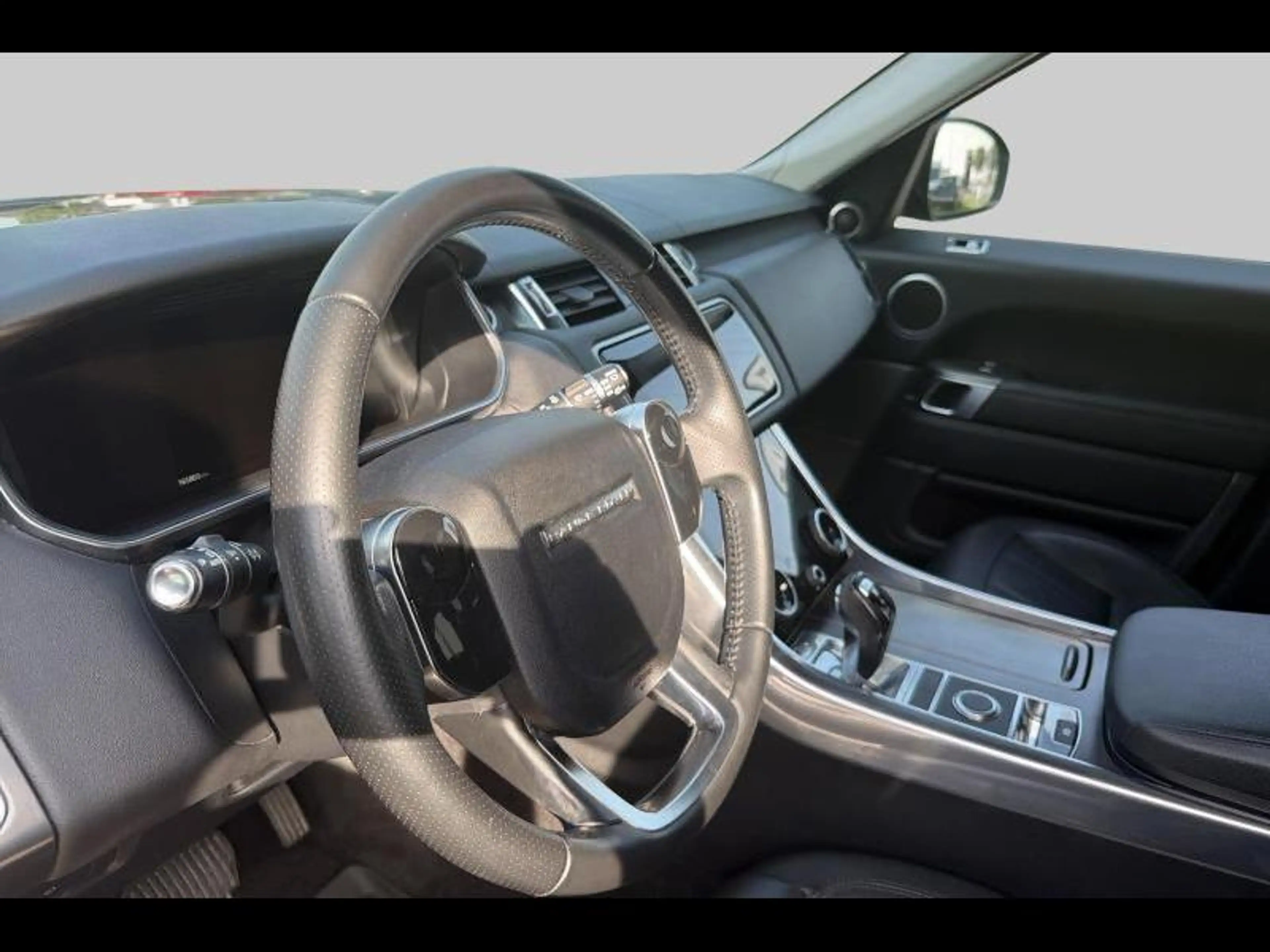 Land Rover Range Rover Sport 2.0 SD4 EURO6b - facelift - nieuwe motor - Black P — photo 8
