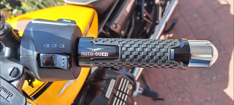 Moto Guzzi V 9 - foto 6