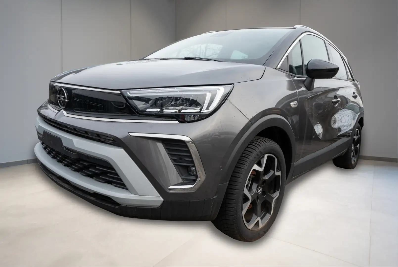 Opel Ultimate 1.2 Turbo 130 AT6 siva - 1