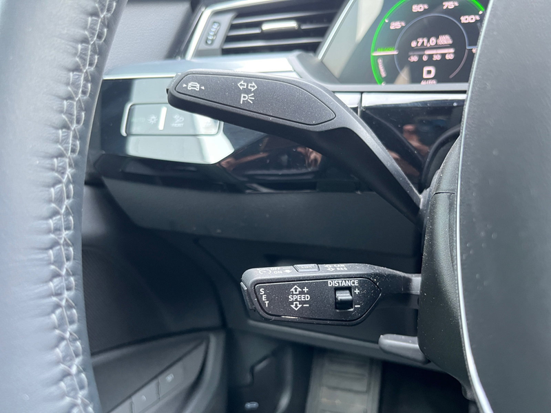 Audi Q8 Audi Q8 Sportback S line 55 e-tron quattro 300 kW — photo 13