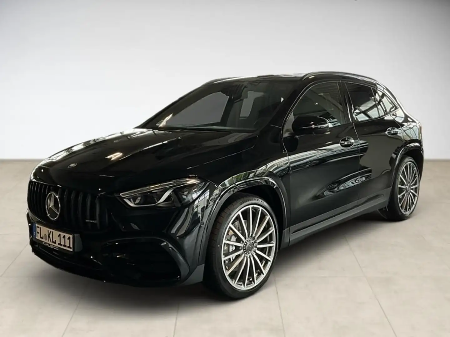 Mercedes-Benz GLA 35 AMG AMG GLA 35 4M Pano SpurW Sport W-Paket KeyLess Zwart - 1