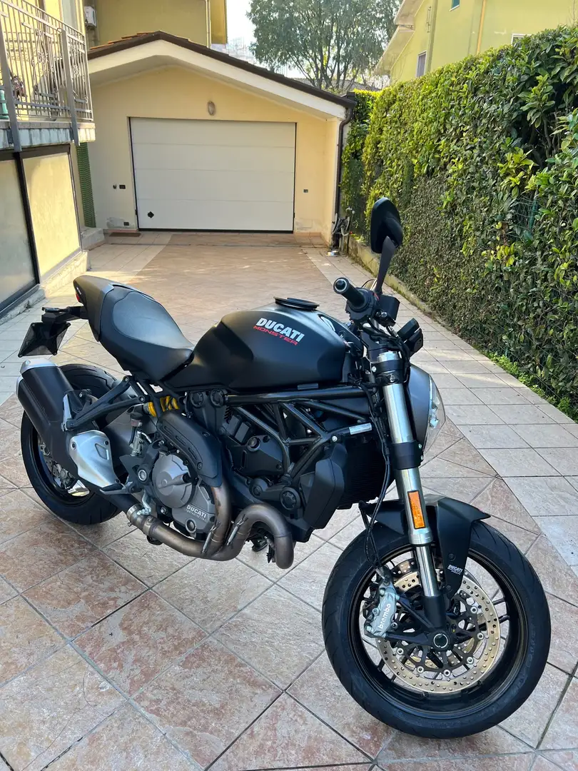 Ducati Monster 821 DEPOTENZIATA Fekete - 2