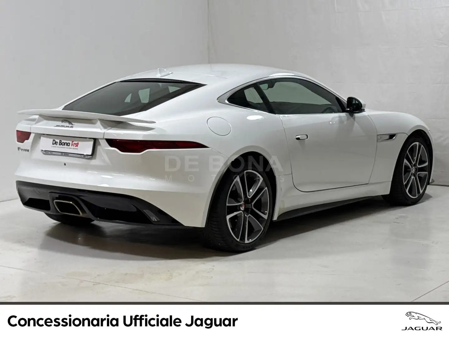 Jaguar F-Type coupe 2.0 i4 r-dynamic rwd 300cv auto Bianco - 2