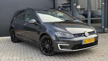 1.4 TSI | Panodak | 18” Black Velgen