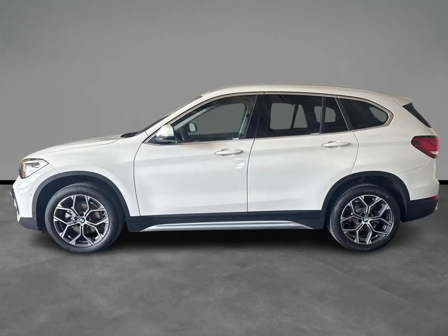 BMW X1 sdrive16d xLine Plus auto Bianco - 2