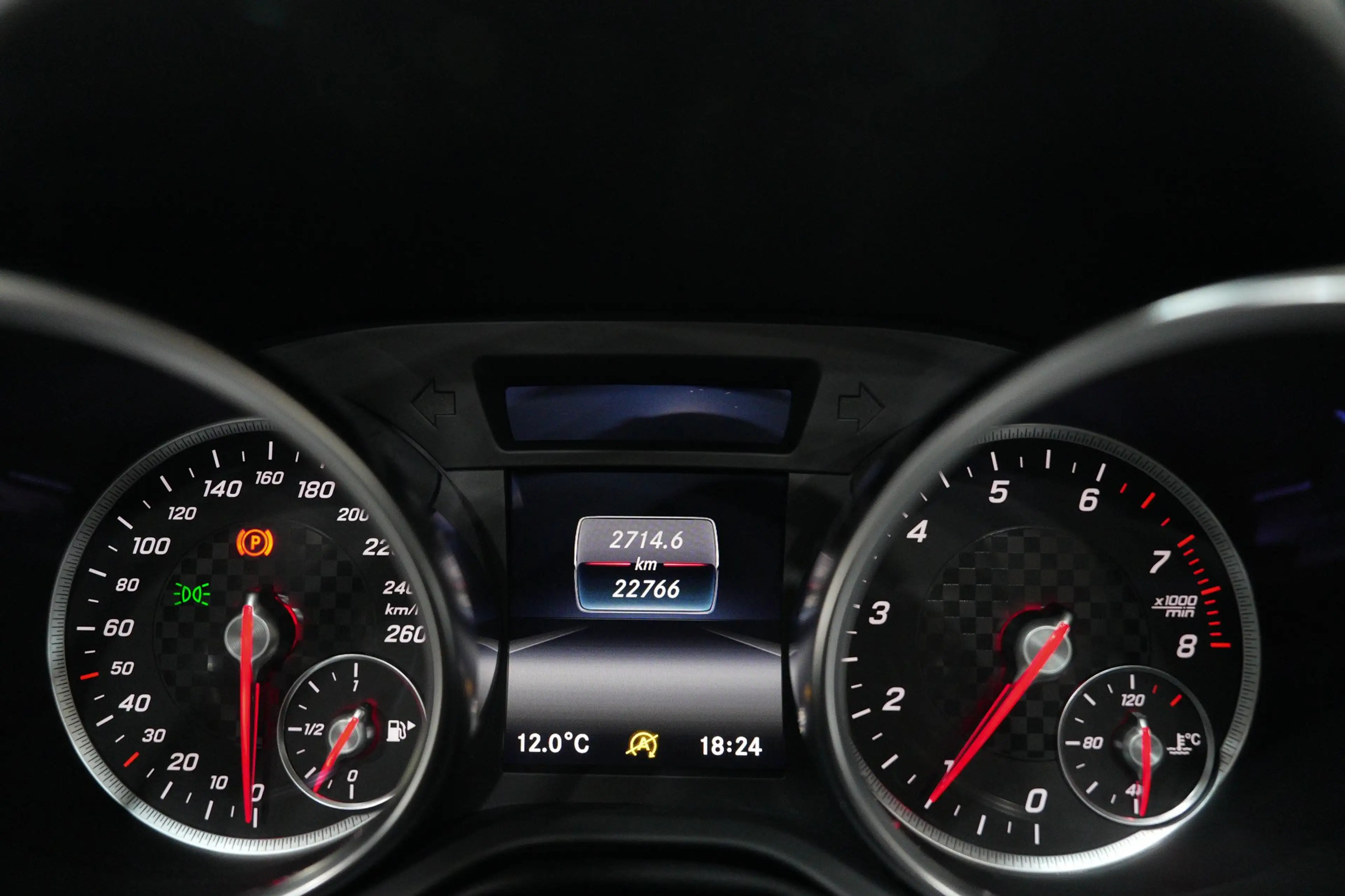 Mercedes-Benz SLC 300 *AMG-LINE*SPORT.ABGAS*SPORTSITZE — photo 12
