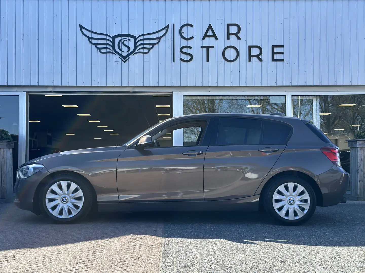 BMW 114 1-serie 114i EDE Business+ |CRUISE|CLIMA|PDC|LEDER Braun - 2