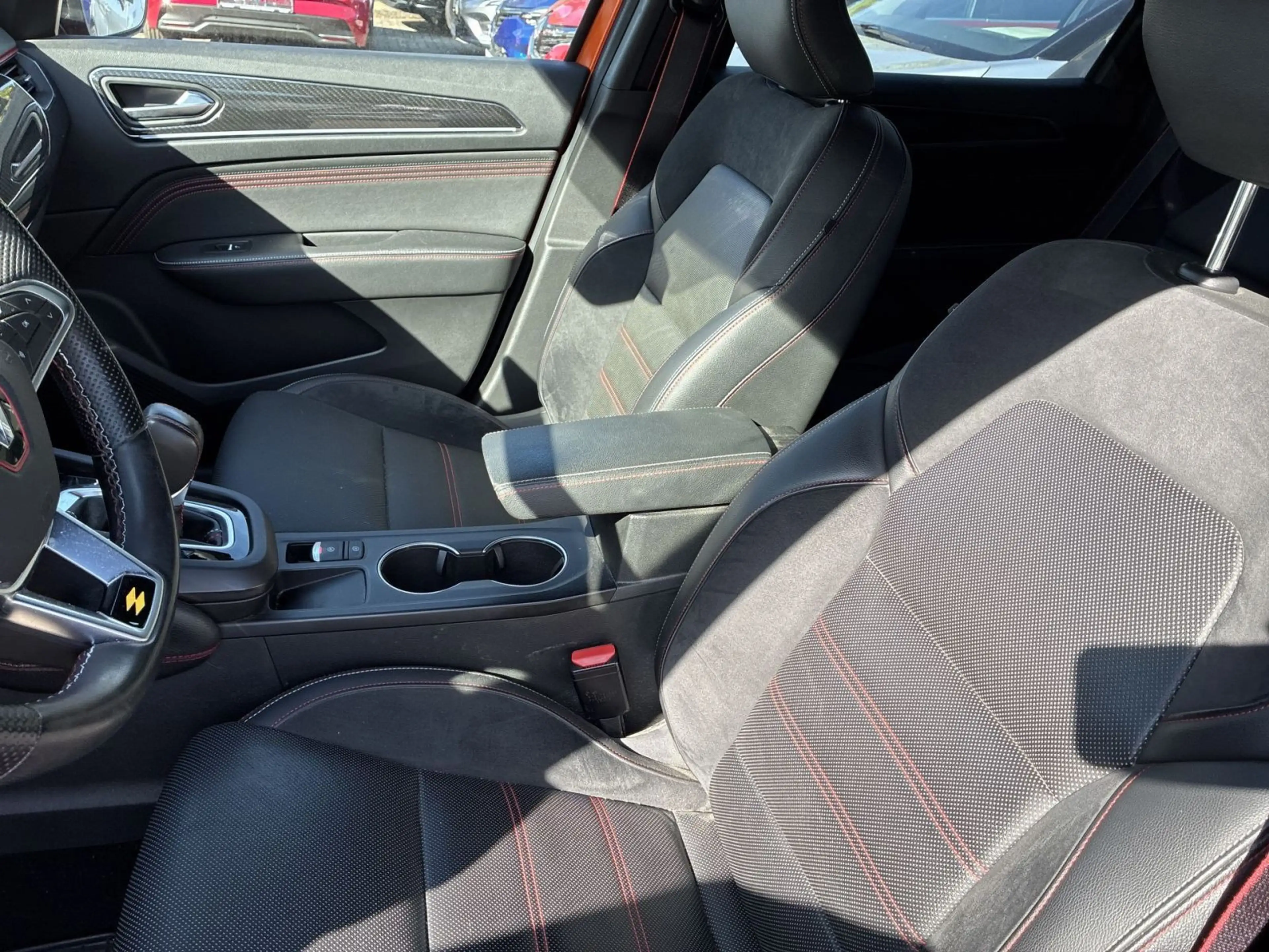 Renault Arkana RS-Line TCe 140 Automatik — photo 2