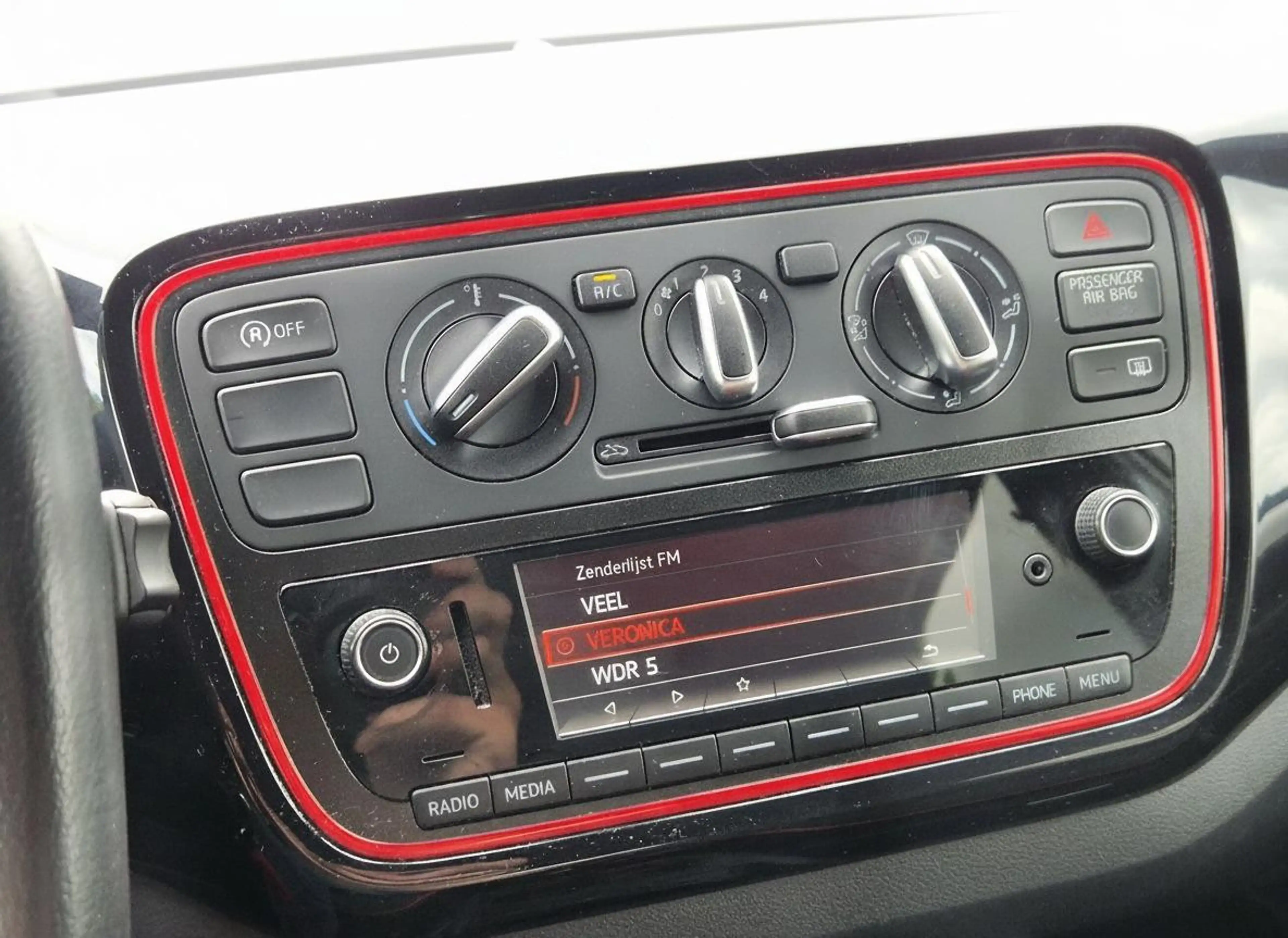 SEAT Mii 1.0 FR AIRCO CRUISE BEATS AUDIO PDC — photo 9