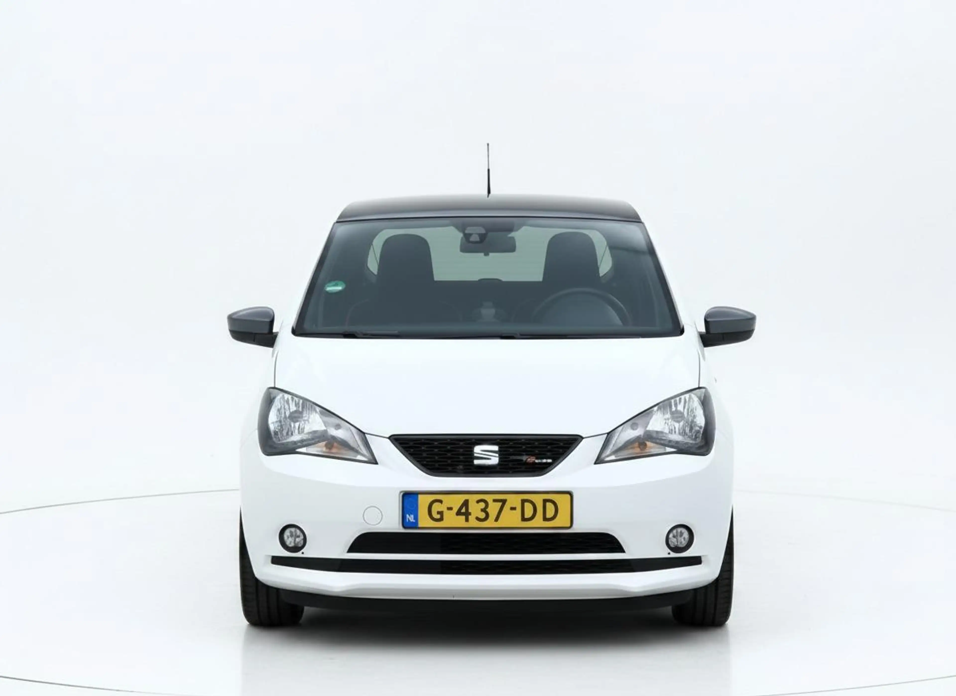 SEAT Mii 1.0 FR AIRCO CRUISE BEATS AUDIO PDC — photo 23