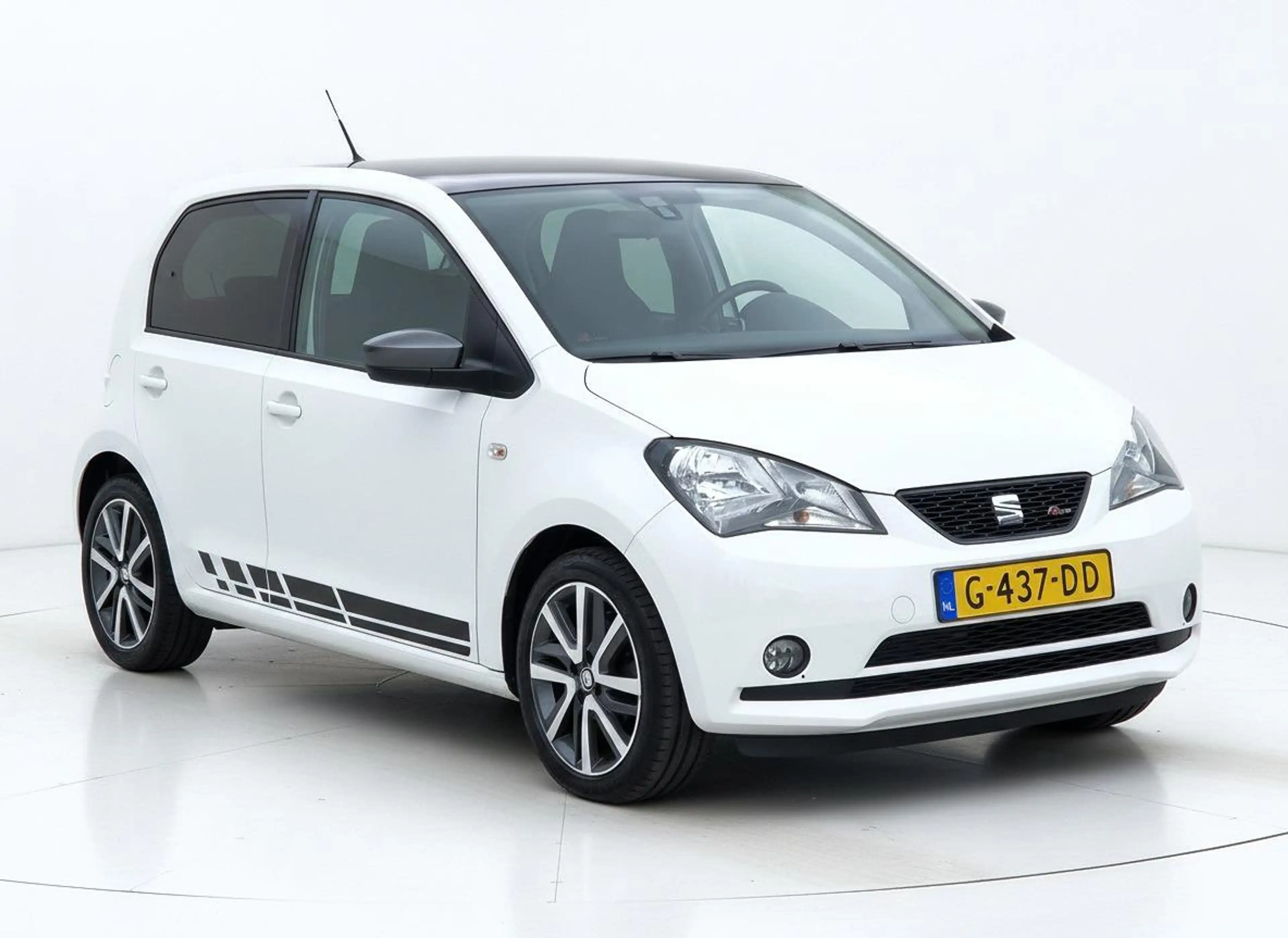 SEAT Mii 1.0 FR AIRCO CRUISE BEATS AUDIO PDC — photo 22
