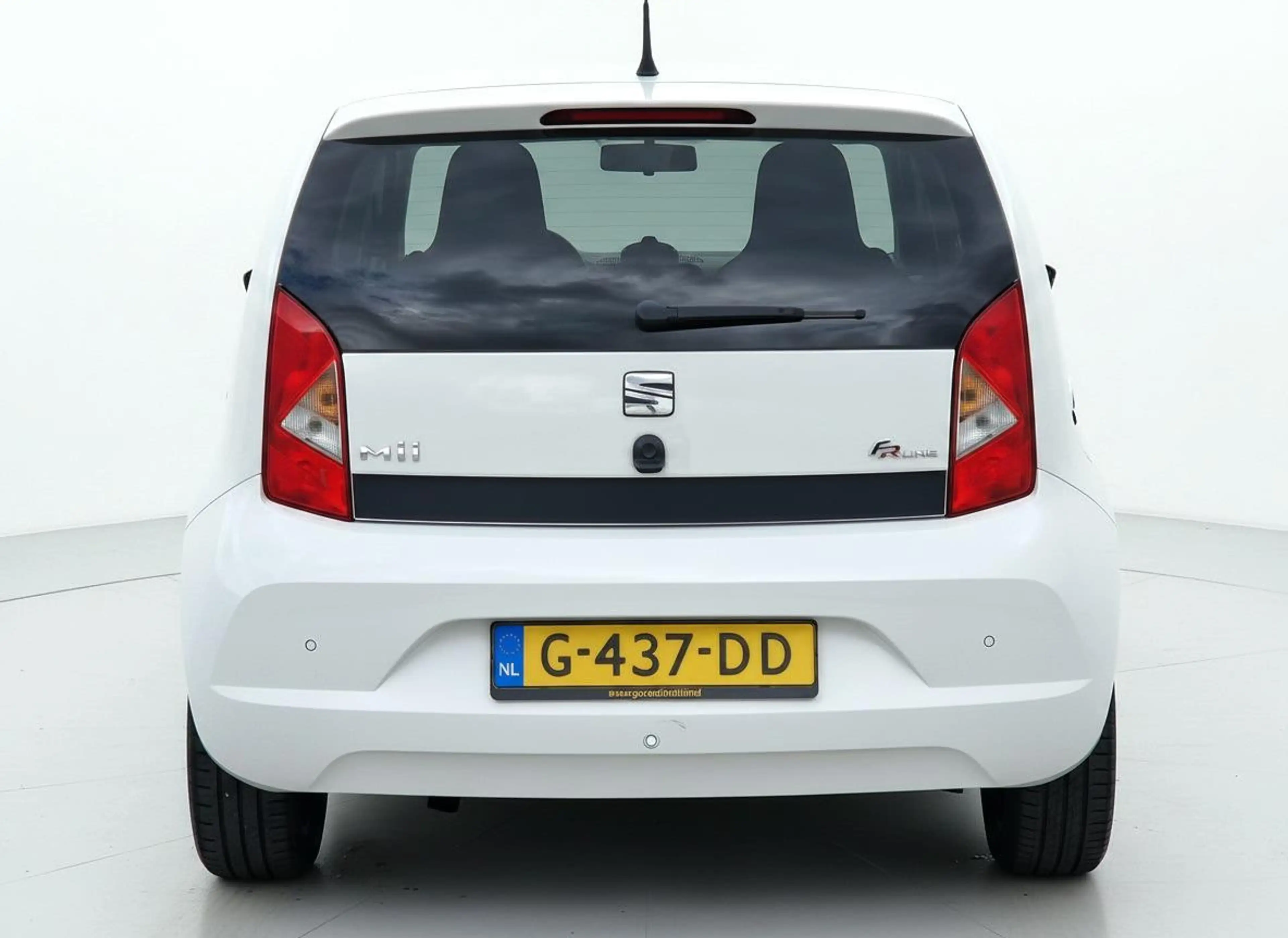 SEAT Mii 1.0 FR AIRCO CRUISE BEATS AUDIO PDC — photo 19