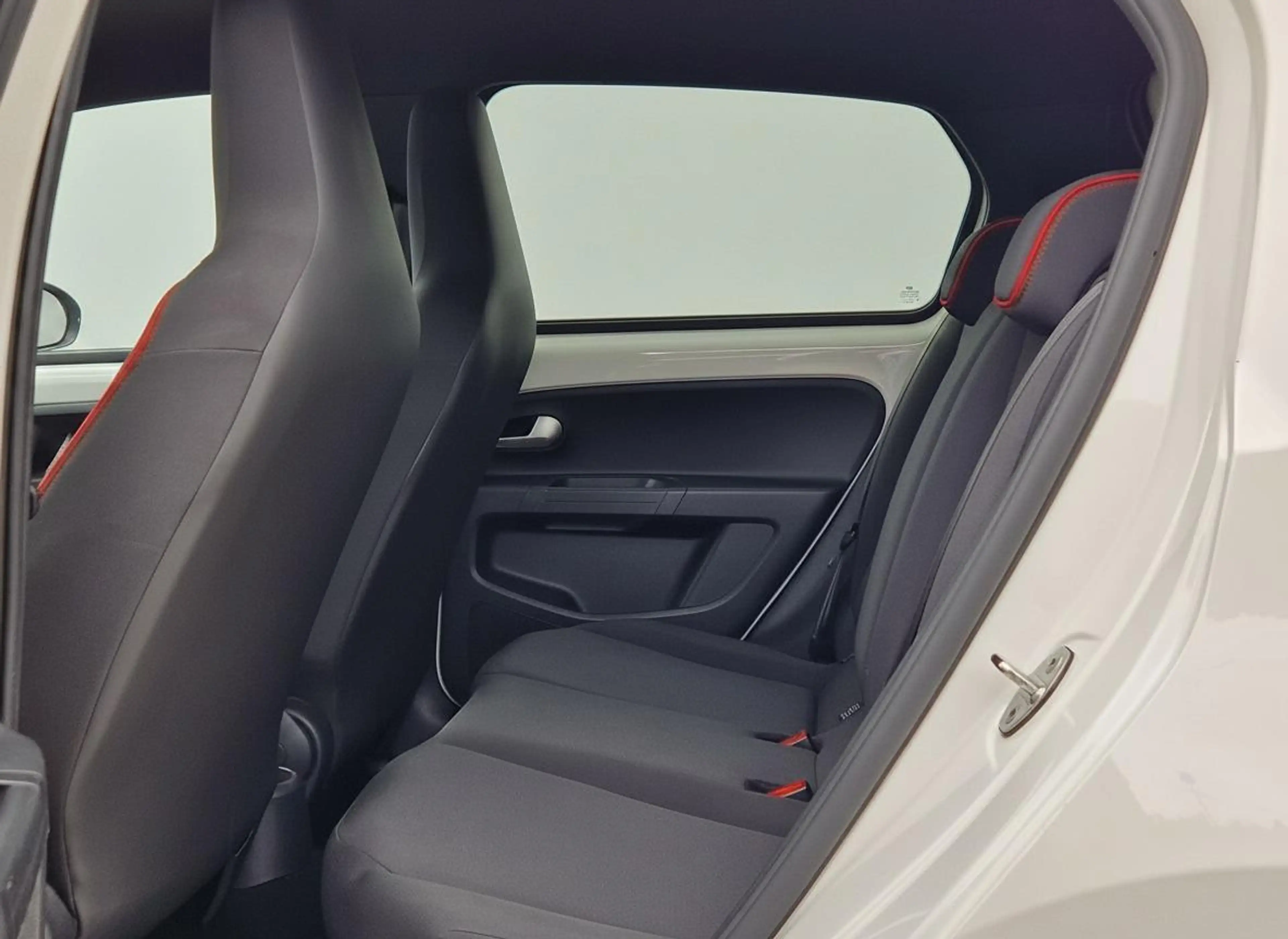 SEAT Mii 1.0 FR AIRCO CRUISE BEATS AUDIO PDC — photo 10